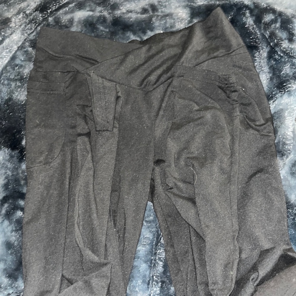black slimming leggings